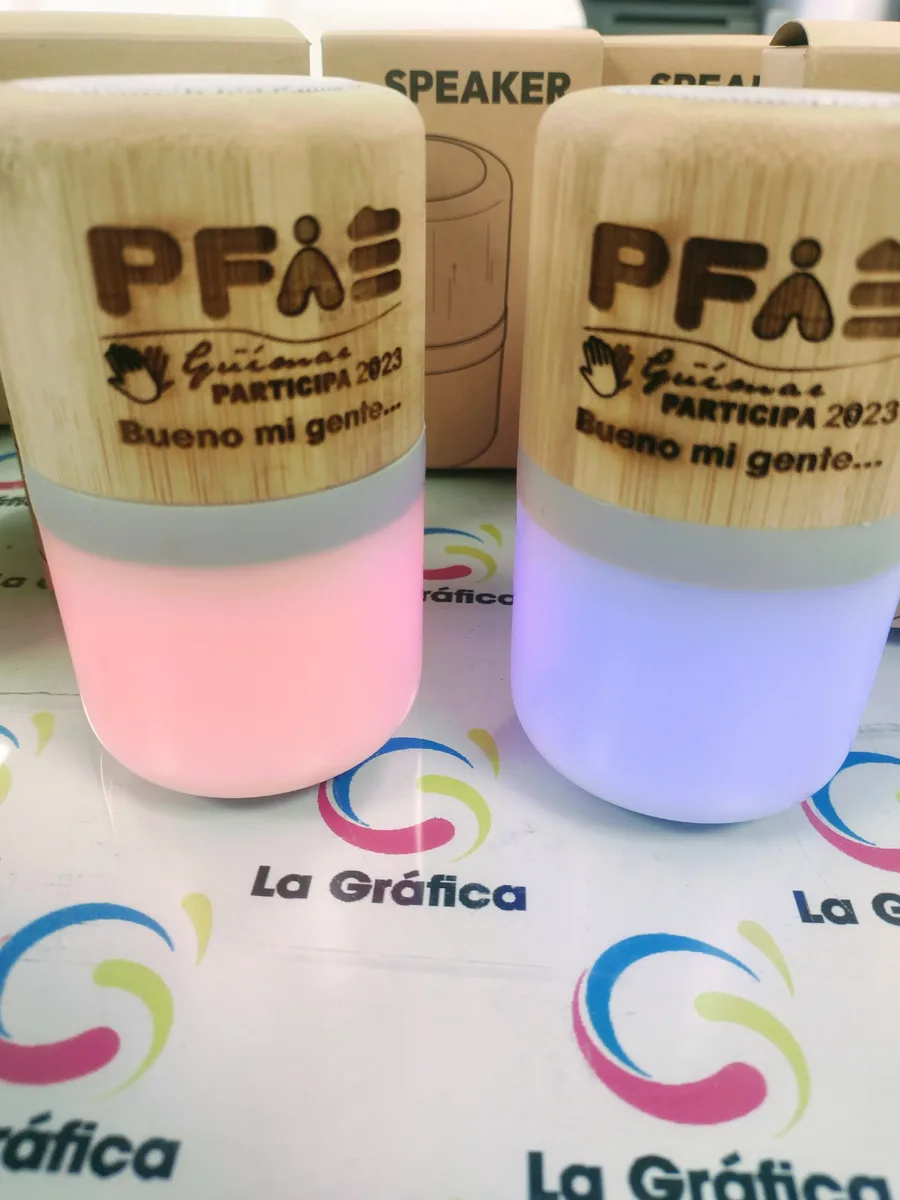 Altavoces de Bambú Personalizados — La Gráfica Tenerife