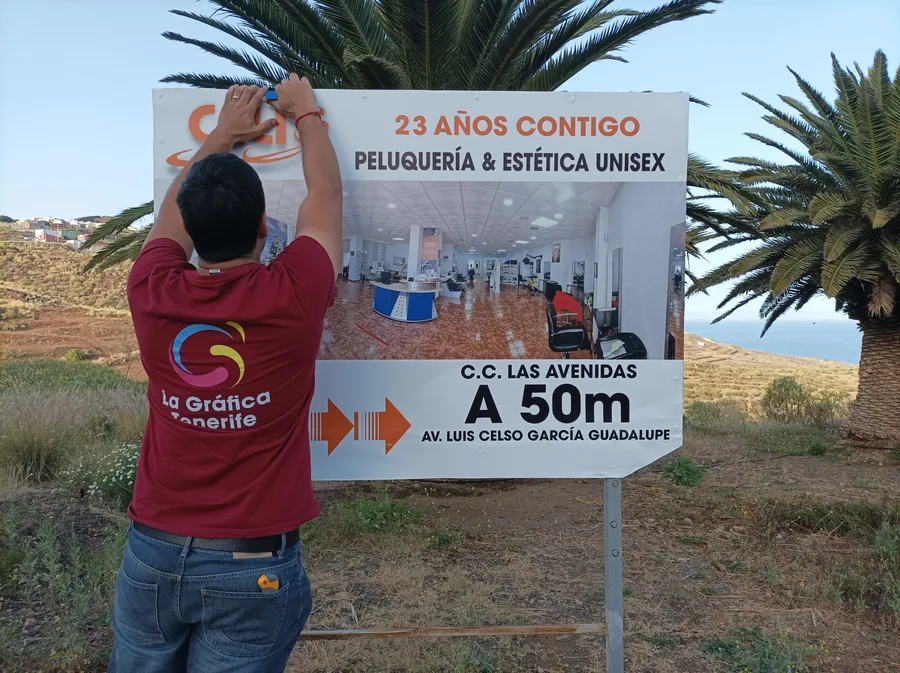 Instalación Vinilo Celis en Calle — La Gráfica Tenerife