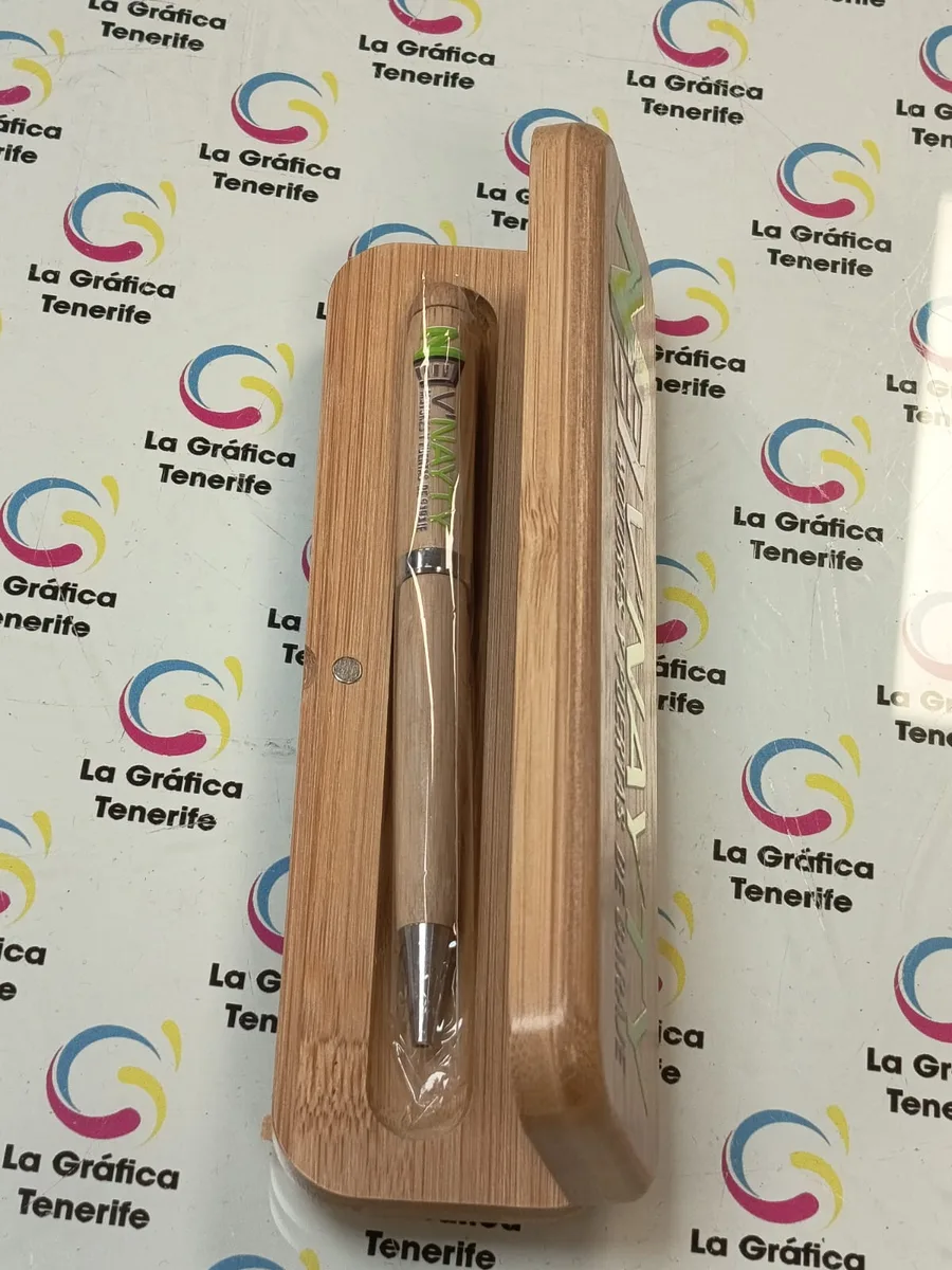 Bolígrafo + Caja de Bambú — La Gráfica Tenerife