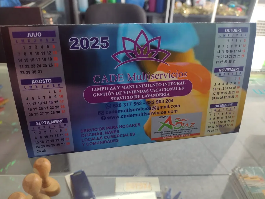 Calendarios de Mesa Estucado 300 gr — La Gráfica Tenerife